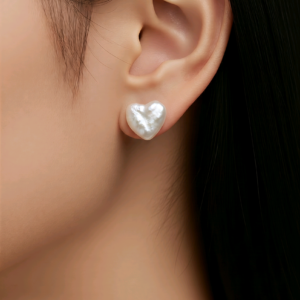 Baroque Natural freshwater pearl stud earring