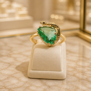 Aquamarine color cubic zirconia lizard ring